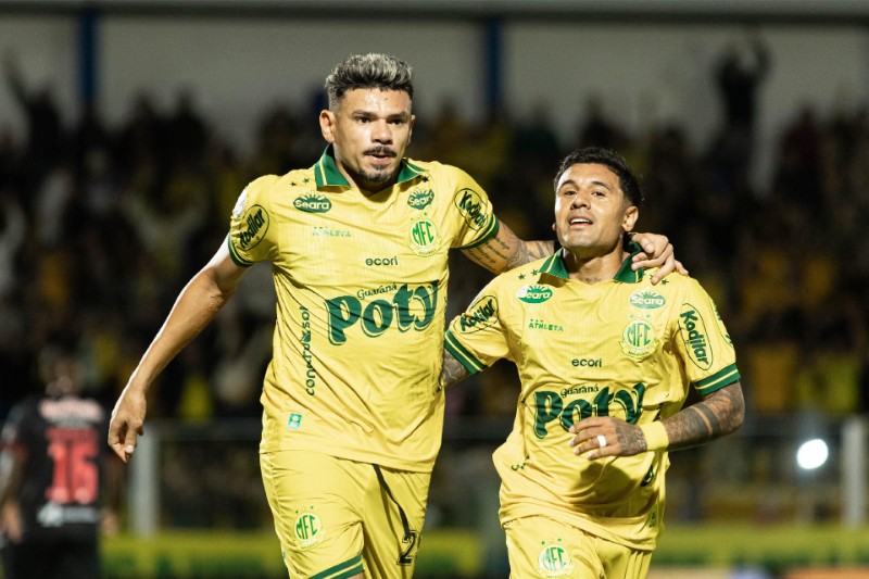 Bragantino gặp khó trước Mirassol