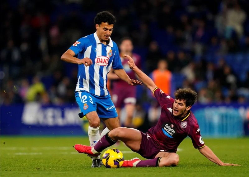 Malaga gặp khó trước Espanyol